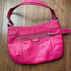 Pink Coach purse with attachable shoulder strap